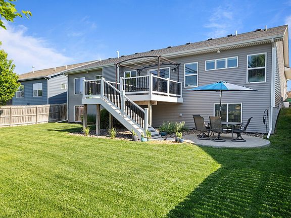 2nd image of 215 Tailfeather Dr NE