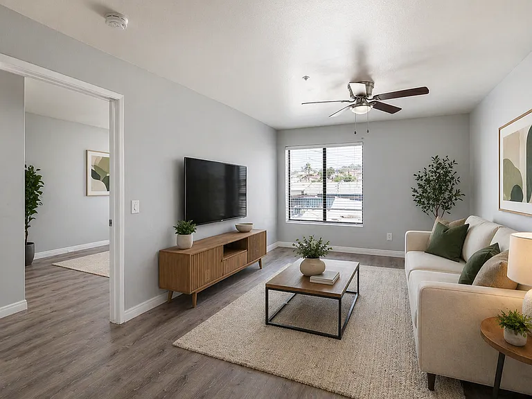 Oasis Apartments — Photo 32