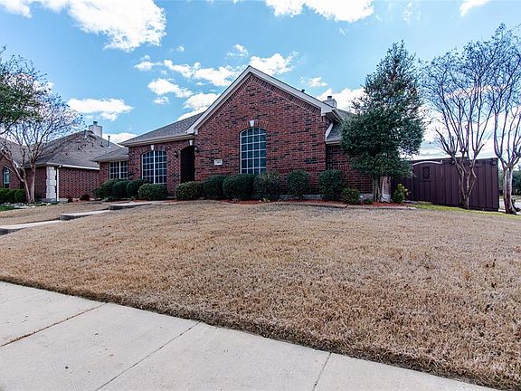 3rd image of 7802 Marquett Dr