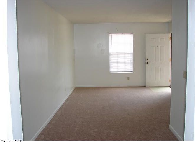 2nd image of 4004 E 11th St APT F