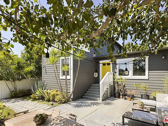 4th image of 1012 Manzanita St