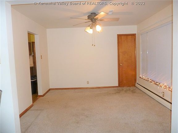 4th image of 238 Staunton Ave