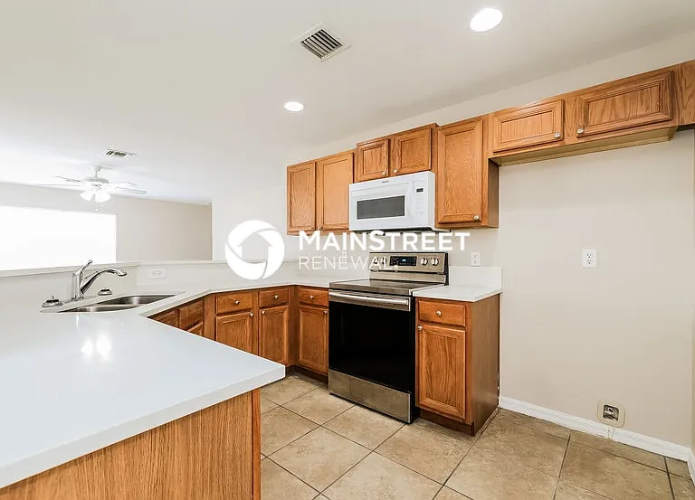 480 Danube Dr — Photo 7