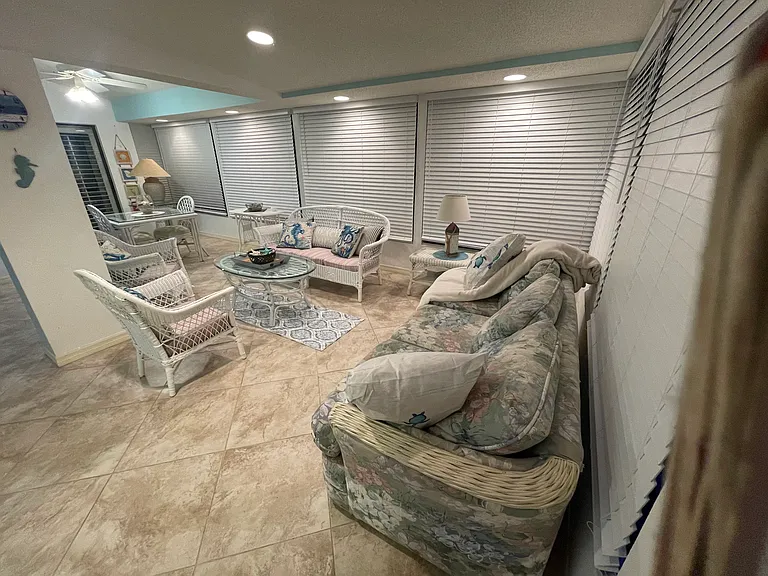 243 Southampton Ln #273 — Photo 36