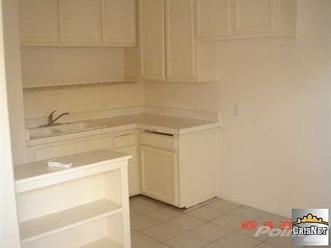 3rd image of 7931 Kester Ave