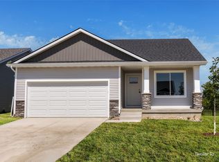 6440 NE 11th Ct, Des Moines, IA 50313