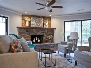 2 Redgrave Ln, Bella Vista, AR 72715