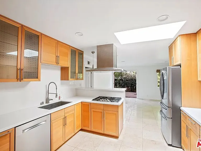 16636 Calneva Dr — Photo 8