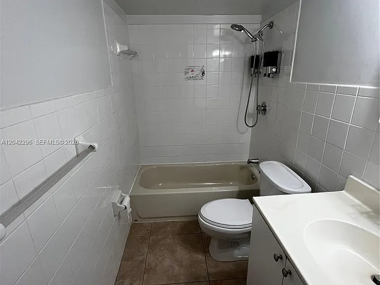 7830 NW 33rd St #206 — Photo 15