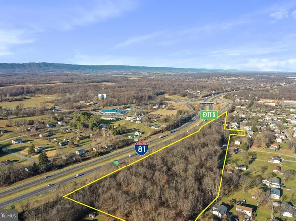 370-382 Kerns St, Inwood, WV 25428