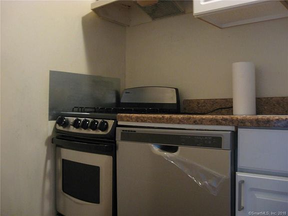 2nd image of 126 Biruta St APT B28