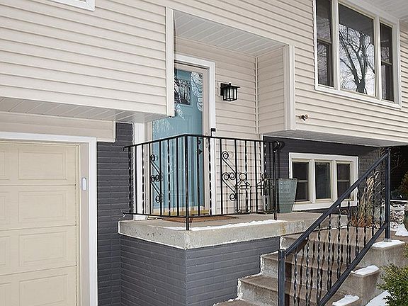 3rd image of 5620 Milkweed Cir