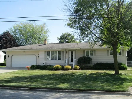 2986 Continental Dr photo 1