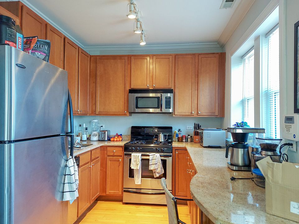 1st image of 4863 N Hermitage Ave #4867-1E