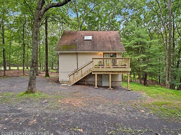 2nd image of 550 Whippoorwill Dr