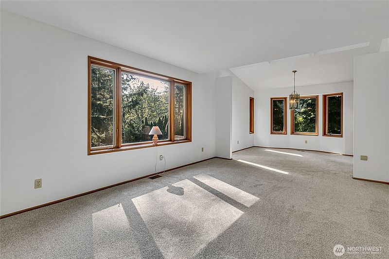 5th image of 21331 236th Avenue SE