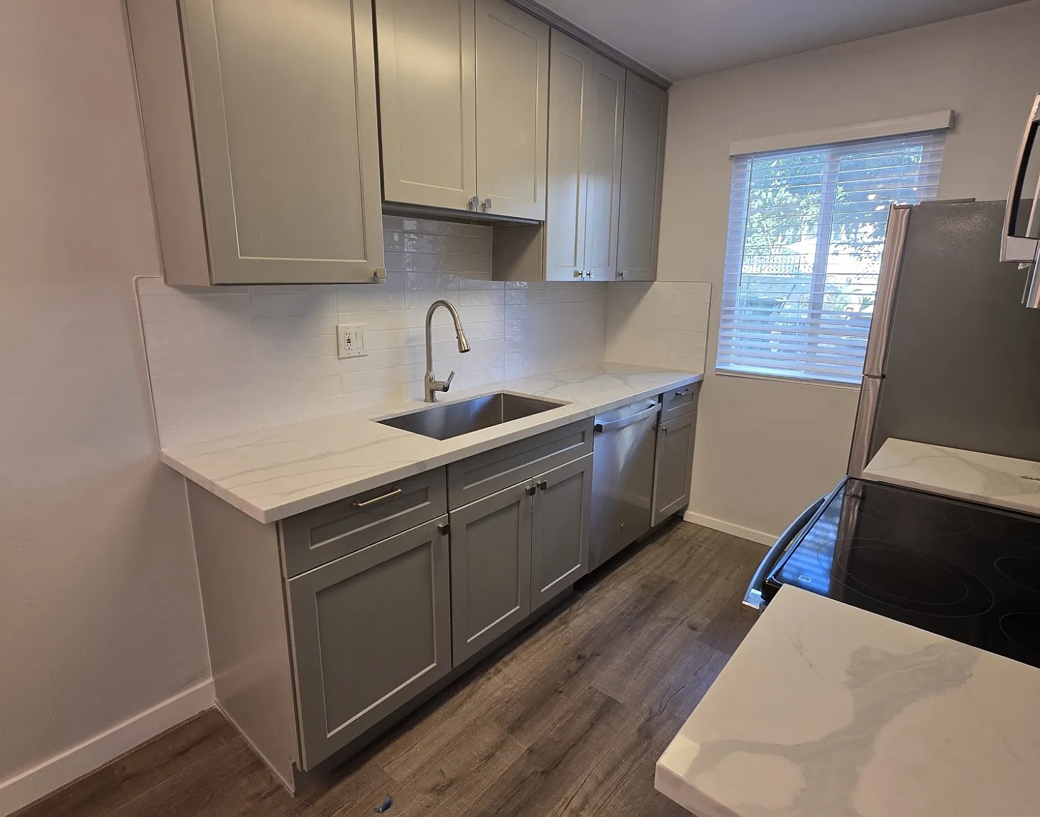 1 bed, 700 sqft, $1,649 — Photo 2