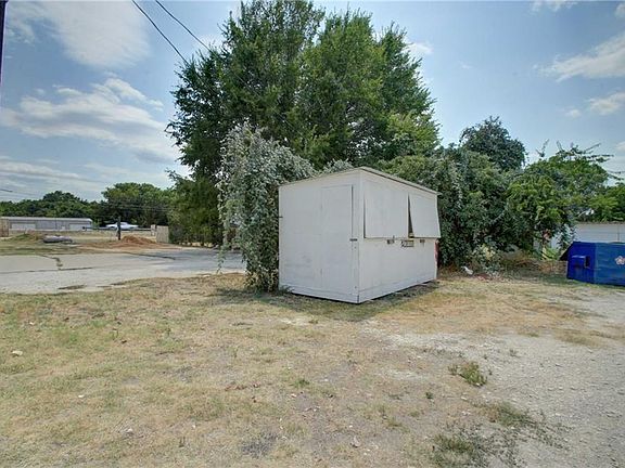 5th image of 103 Syble Jean Dr