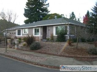 3517 Deer Park Dr, Santa Rosa, CA 95404