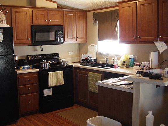 4th image of 8502 Zinnia Ave
