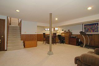 5th image of 240 Jeanette Pl