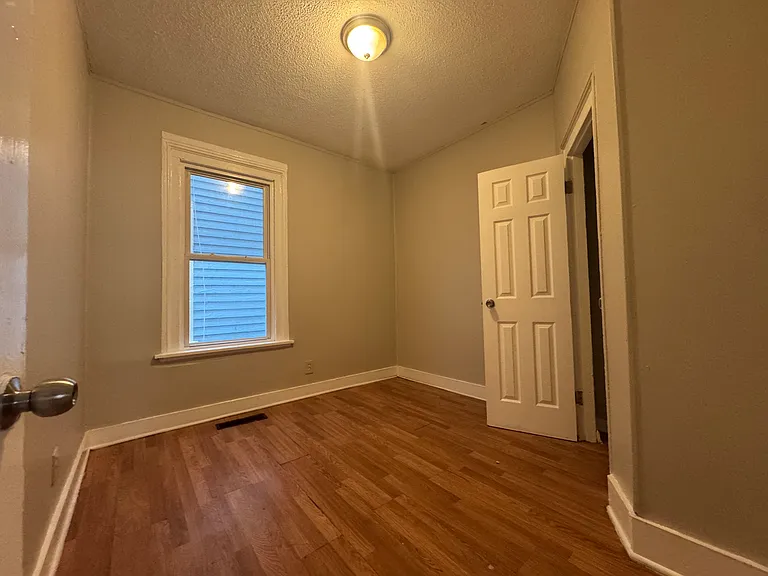 187 Wolcott St #1 — Photo 5