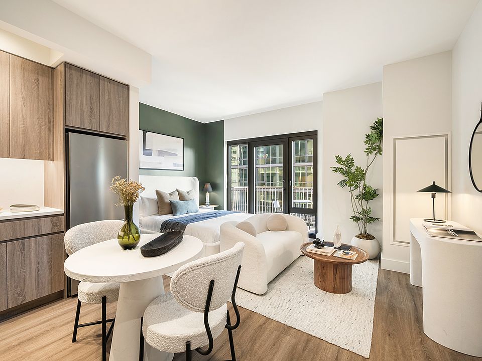 1st image of 19 Rockwell Pl #16F