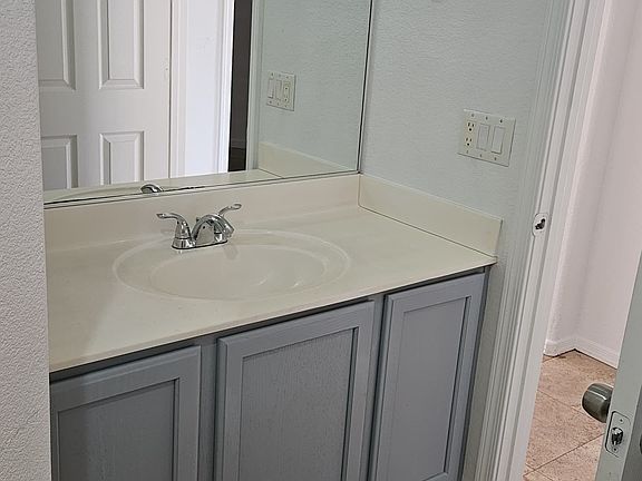 4th image of 2638 N 64th Dr