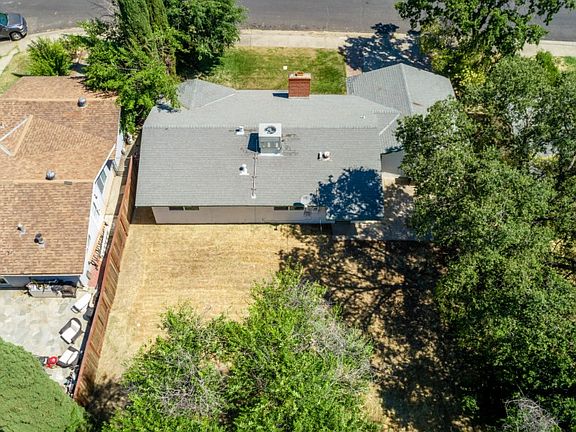 5th image of 1212 Palm Ave