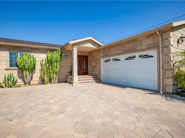 7958 Nagle Ave, North Hollywood, CA 91605