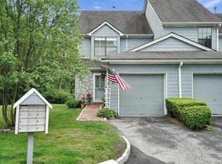 84 Jonathan Dr, Mahopac, NY 10541