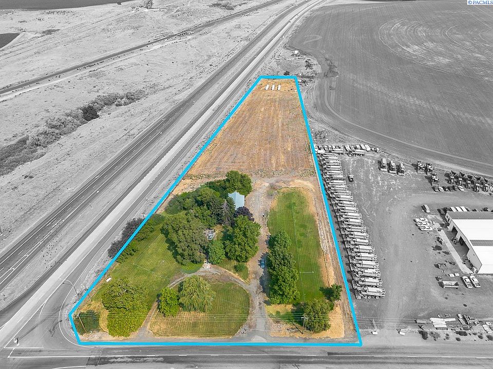 1st image of 51 Crestloch Rd