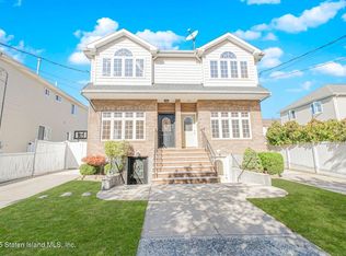 83 Gary St, Staten Island, NY