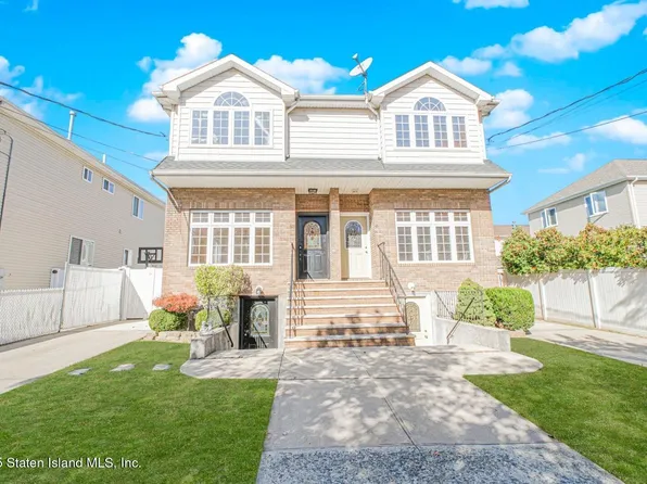 83 Gary St, Staten Island, NY 10312