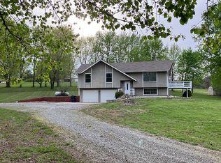 12331 S Rd, Hoyt, KS 66440