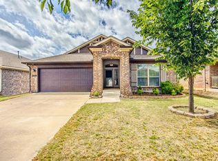 10408 NW 35th St, Yukon, OK 73099