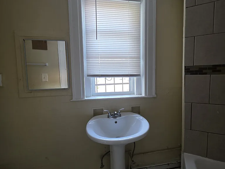 703 Howard Ave #1A — Photo 6