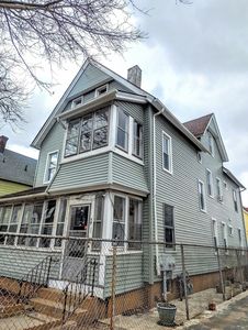 32 Acushnet Ave, Springfield, MA, 01105