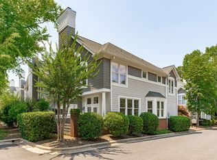 1036 Brighthurst Dr, Raleigh, NC 27605