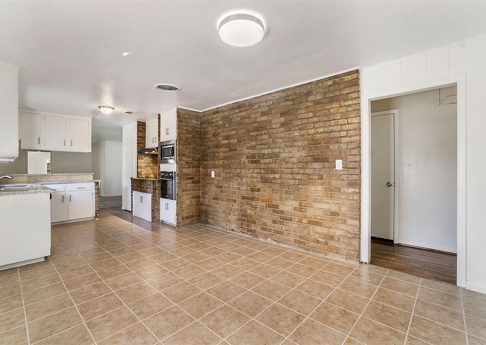 1st image of 12615 Craigwood Ln