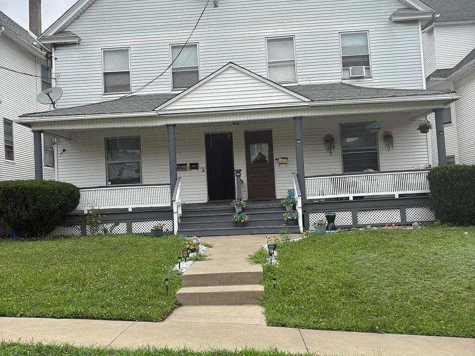 1222 Schlager St #2
