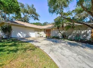 8021 Bayhaven Dr, Seminole, FL 33776