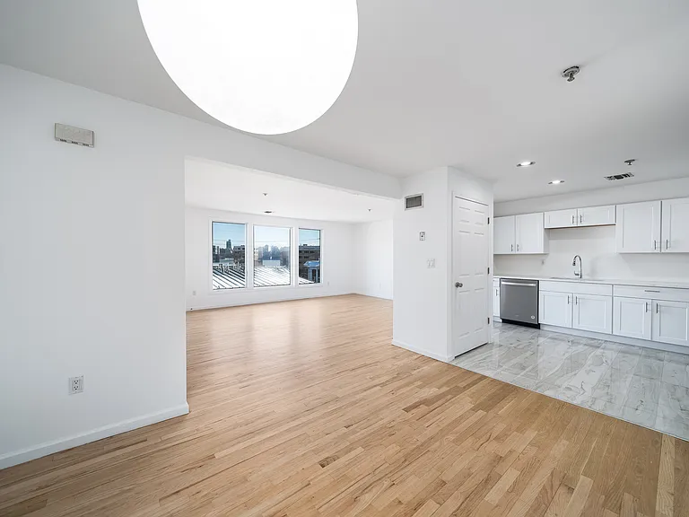 8909 Riverside Pl #1 — Photo 1