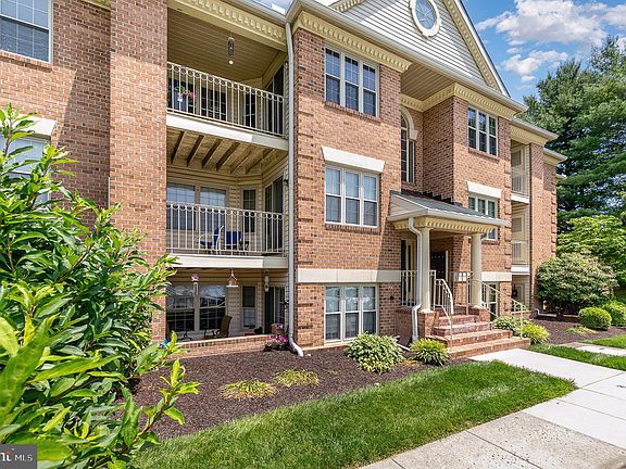 3rd image of 1721 Chrisemmett Ct #2B