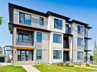 245 S Bighorn Ave, Calgary, AB T2Y0Z8