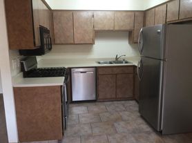 13216 Mountain Pl NE, Albuquerque, NM
