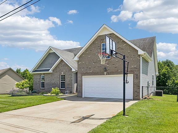 3rd image of 1464 Rustys Ln