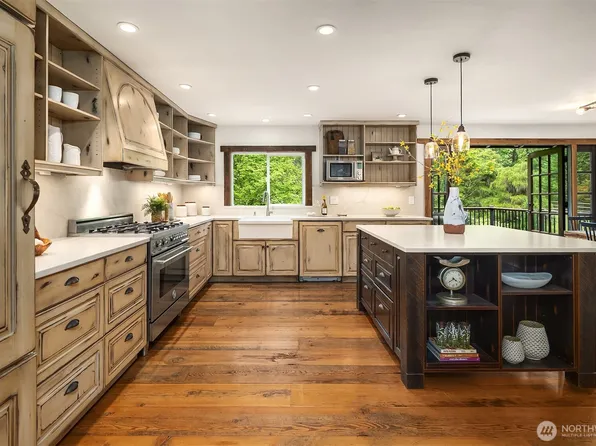 22619 87th Avenue SE, Woodinville, WA 98077