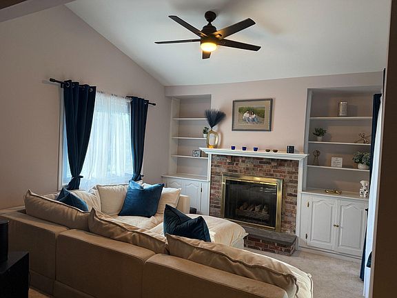 5th image of 711 Marple Dr