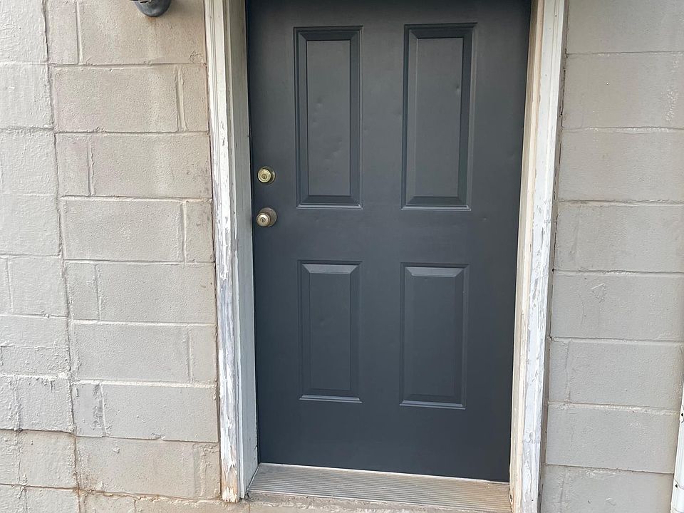 1st image of 222 18th St APT A